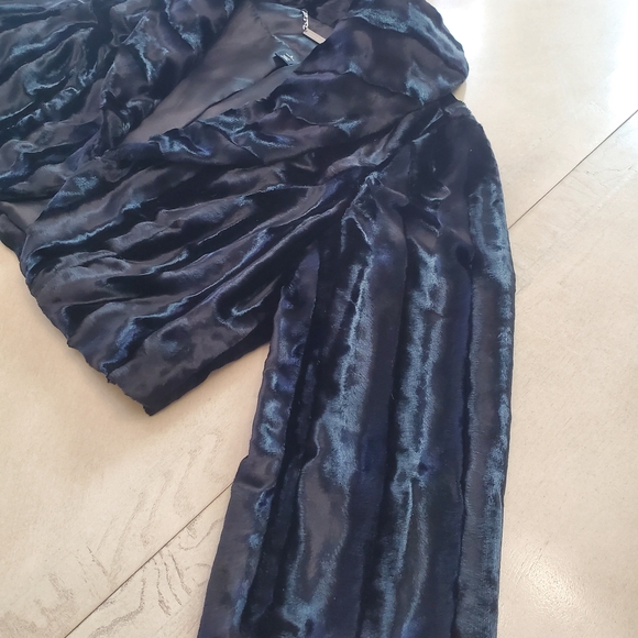 White House Black Market Shiny Black Teddy Jacket - Picture 7 of 8